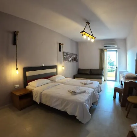Dioni Hotel 2*