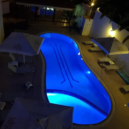 Dioni Hotel Adelianos Kampos