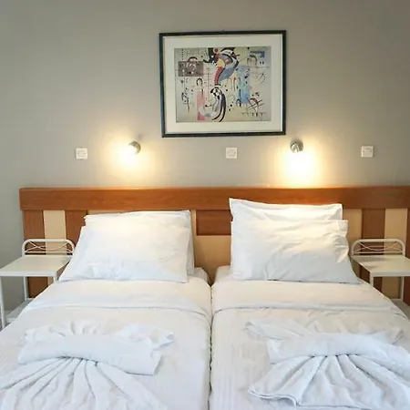 Hotel Dioni Adelianos Kampos